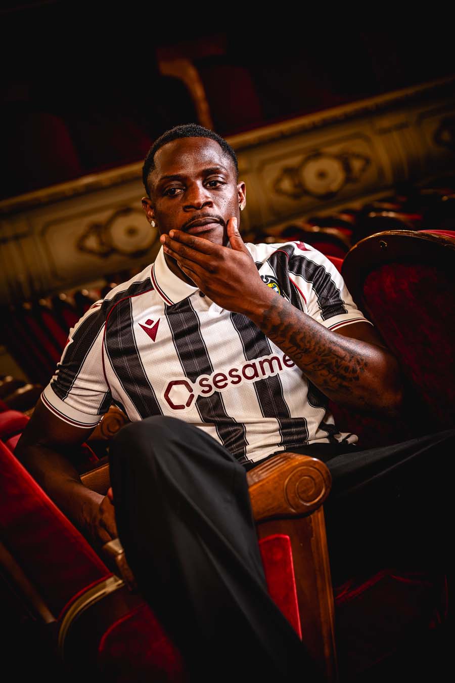 Maglie del Levante 2026-2027: eleganza in blu e bordeaux