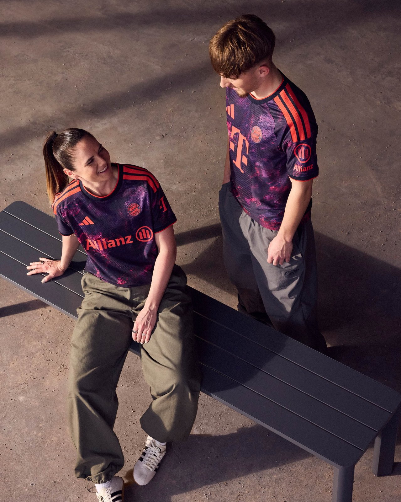 La terza maglia del Bayern Monaco 2026-2027 celebra quattro momenti storici