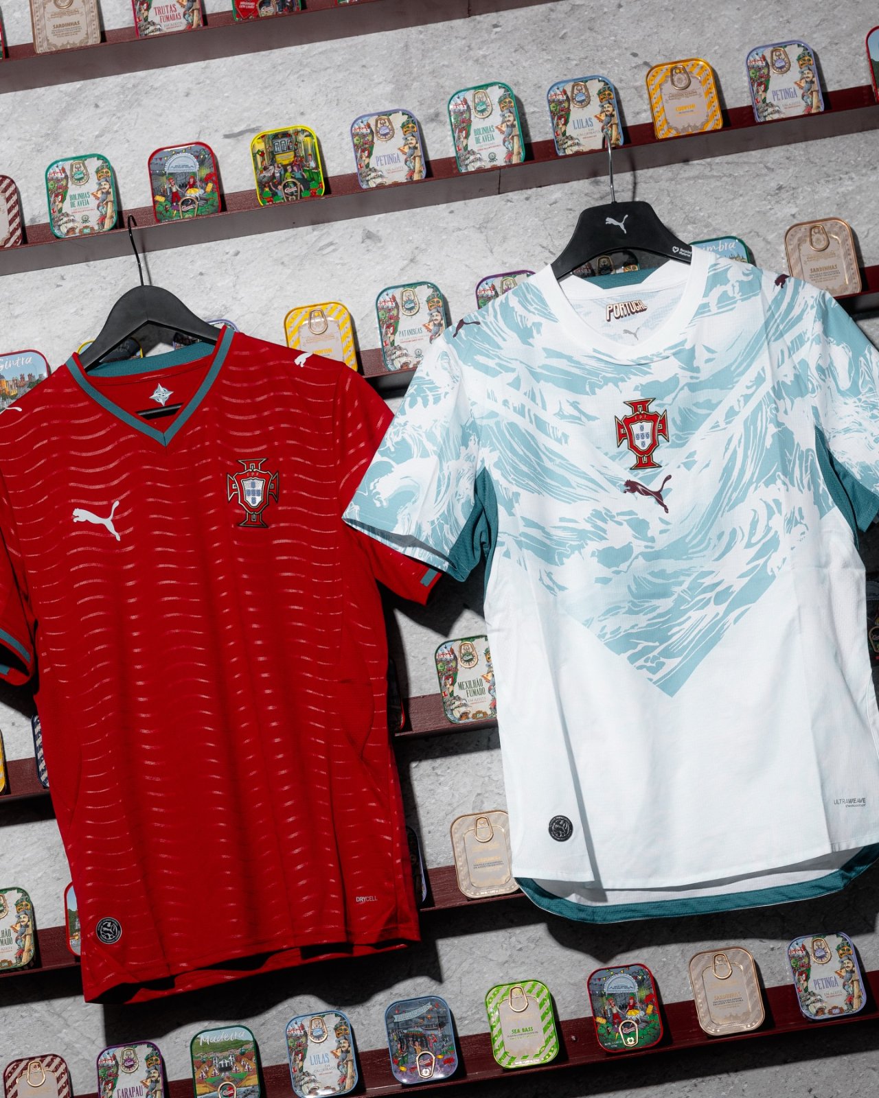 Maglia away Portogallo Mondiali 2026 all'insegna dell'oceano