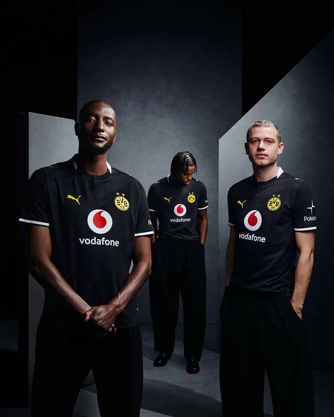 Maglia away nera del Borussia Dortmund 2026-2027, omaggio ai tifosi!