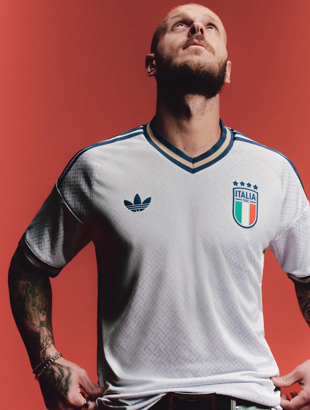 La maglia away dell'Italia 2026-2027 è ispirata alla moda!