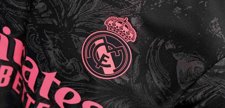 real-madrid-3e-voetbalshirt-2020-2021.jpg