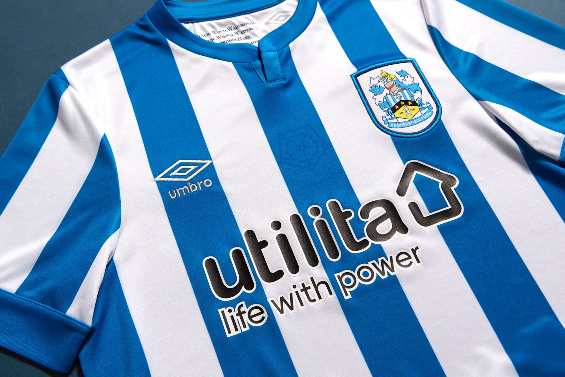 Huddersfield Town maglie 2021-2022