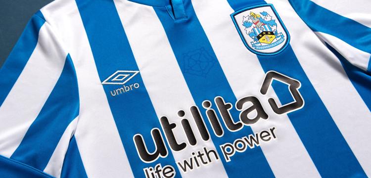 huddersfield-town-thuisshirt-2021-2022.jpeg