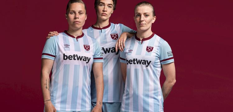 west-ham-united-uittenues-2021-2022.jpeg