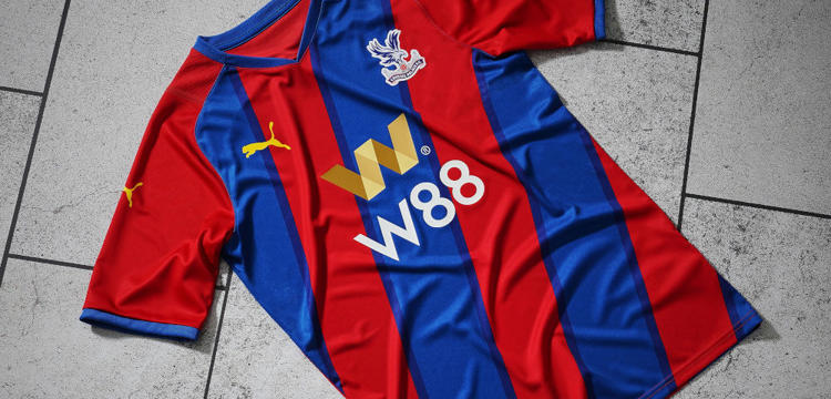 crystal-palace-thuistenue-2021-2022.jpg