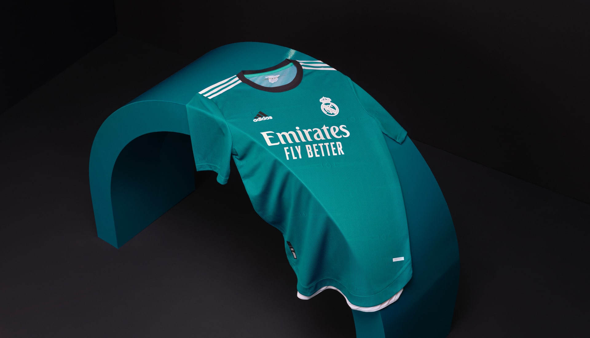 Real Madrid terza maglia 2021-2022