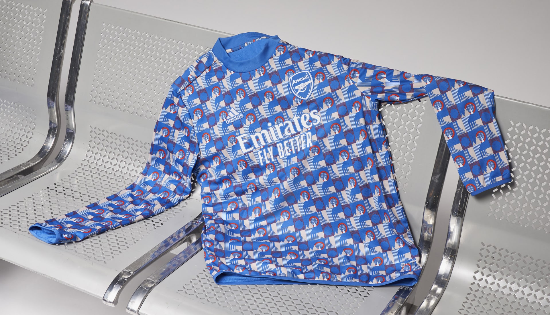 Arsenal maglia riscaldamento 2022