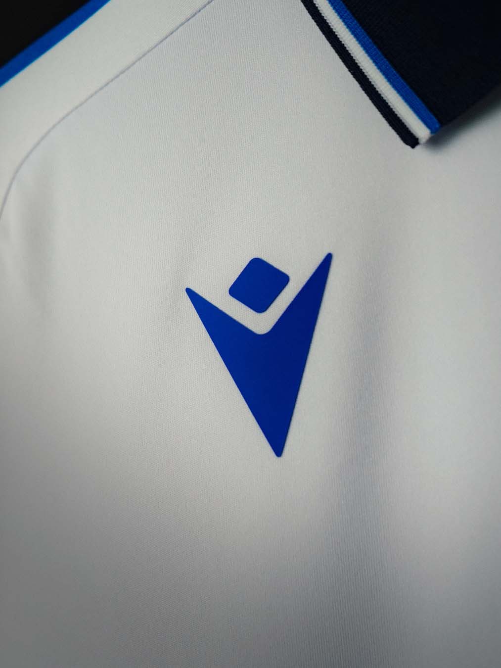 Maglia home dell'AJ Auxerre 2026-2027: omaggio al double del 1996
