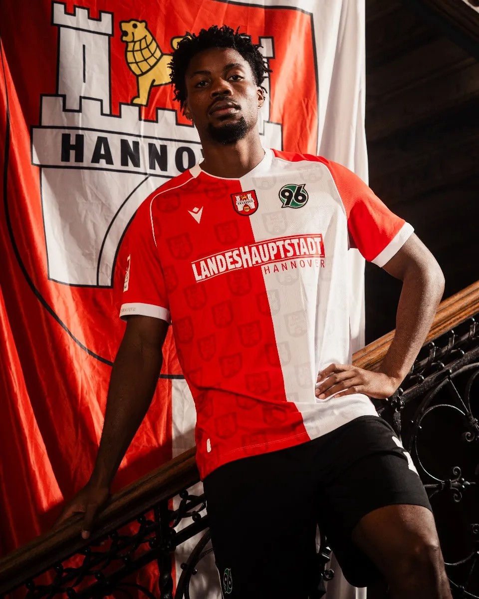Hannover 96 e Macron lanciano una maglia speciale per gli 80 anni della capitale Hannover