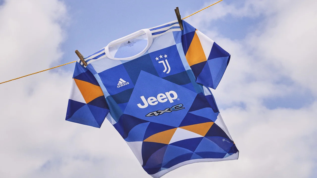 Juventus quarta maglia 2022