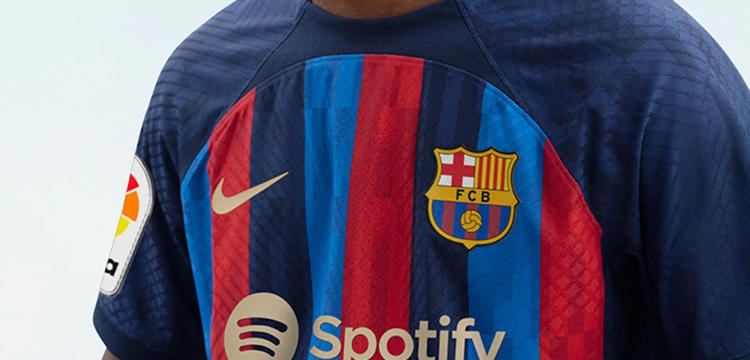 barcelona-thuisshirt-2022-2023-d.jpg
