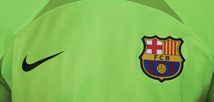 barcelona-keepersshirt-2022-2023-groen.jpg