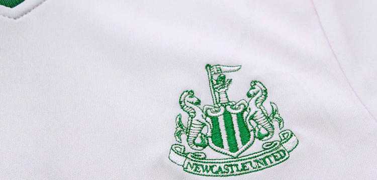 newcastle-united-3e-voetbalshirt-22-23.jpg