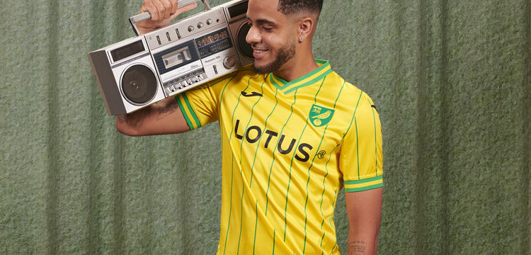 norwich-city-voetbalshirts-2022-2023-b.jpg