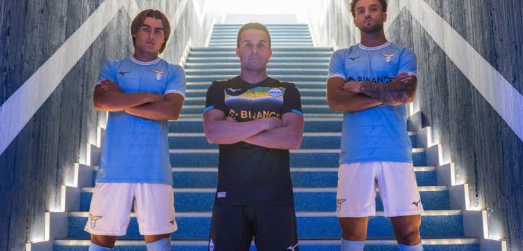 lazio-roma-voetbalshirts-2022-2023.jpg