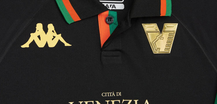 venezia-fc-voetbalshirts-2022-2023.jpg