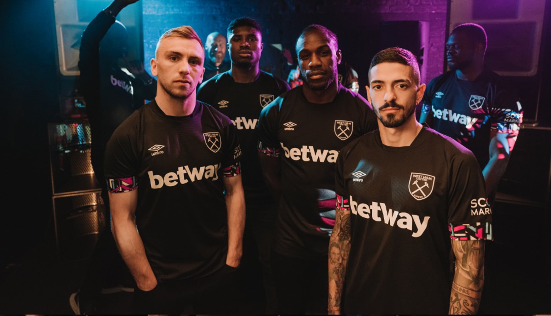 West Ham United maglie 2022-2023