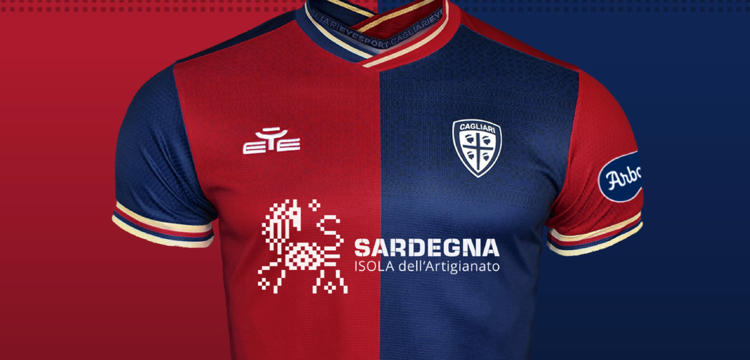 cagliari-voetbalshirts-2022-2023.jpg