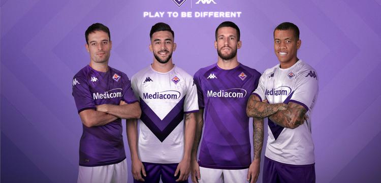 fiorentina-voetbalshirts-2022-2023.jpeg