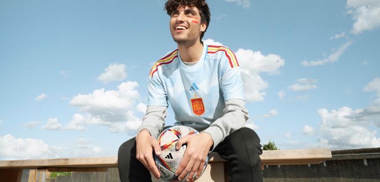 spanje-uitshirt-2022-2023.jpg