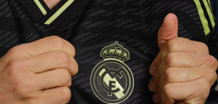 real-madrid-3e-shirt-2022-2023-d.jpg