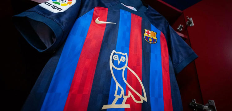 fc-barcelona-voetbalshirt-drake.jpg