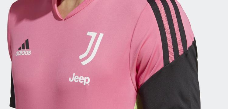 juventus-trainingsshirt-2023-b.jpg