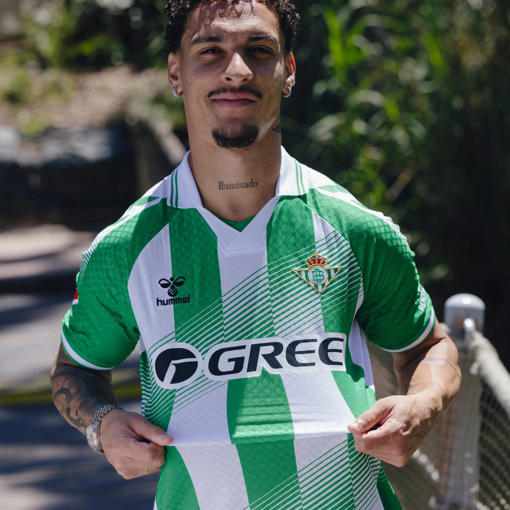 Maglia home Real Betis 2026-2027 con linee dinamiche!