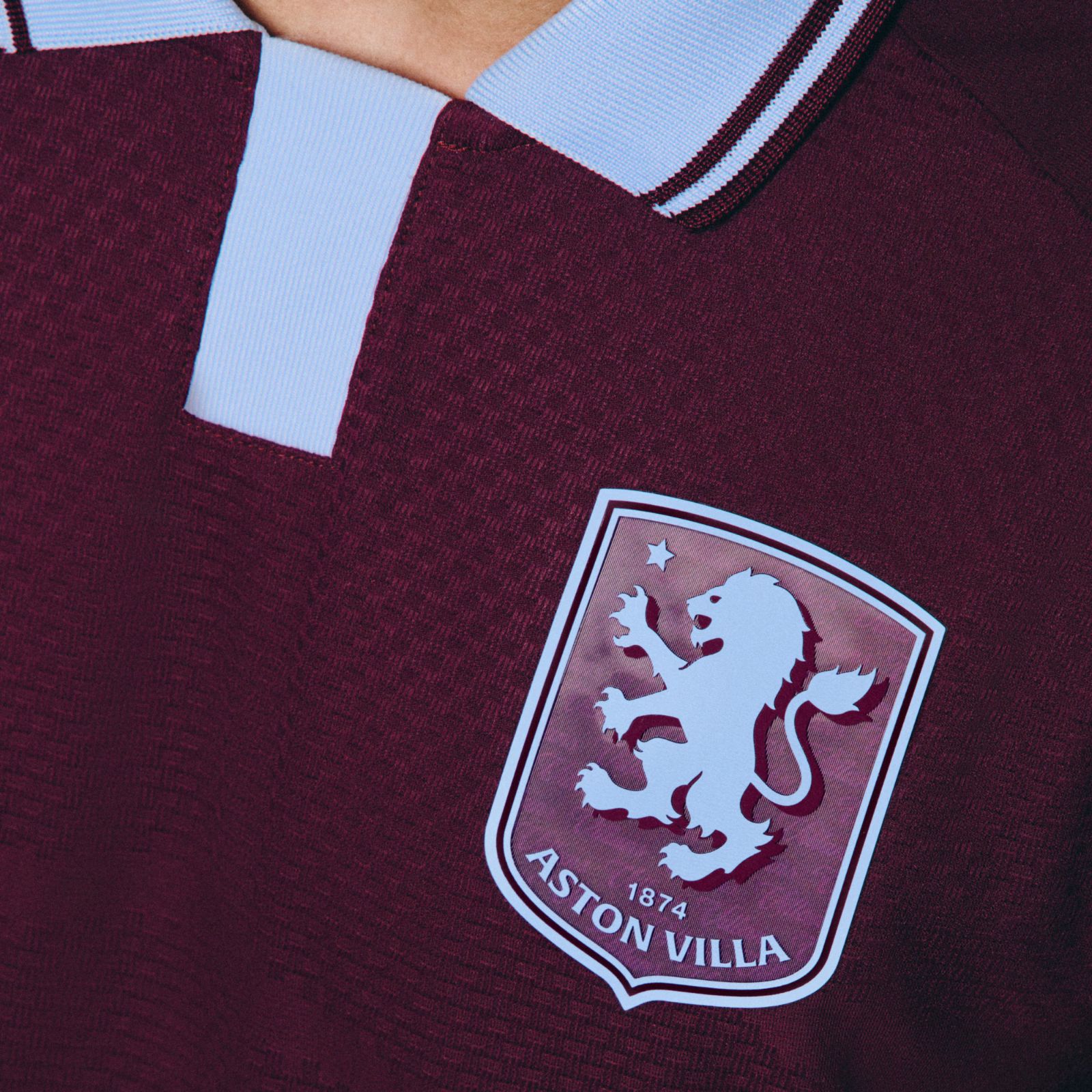 Maglia home Aston Villa 2026-2027 ispirata alla maglia degli anni 60