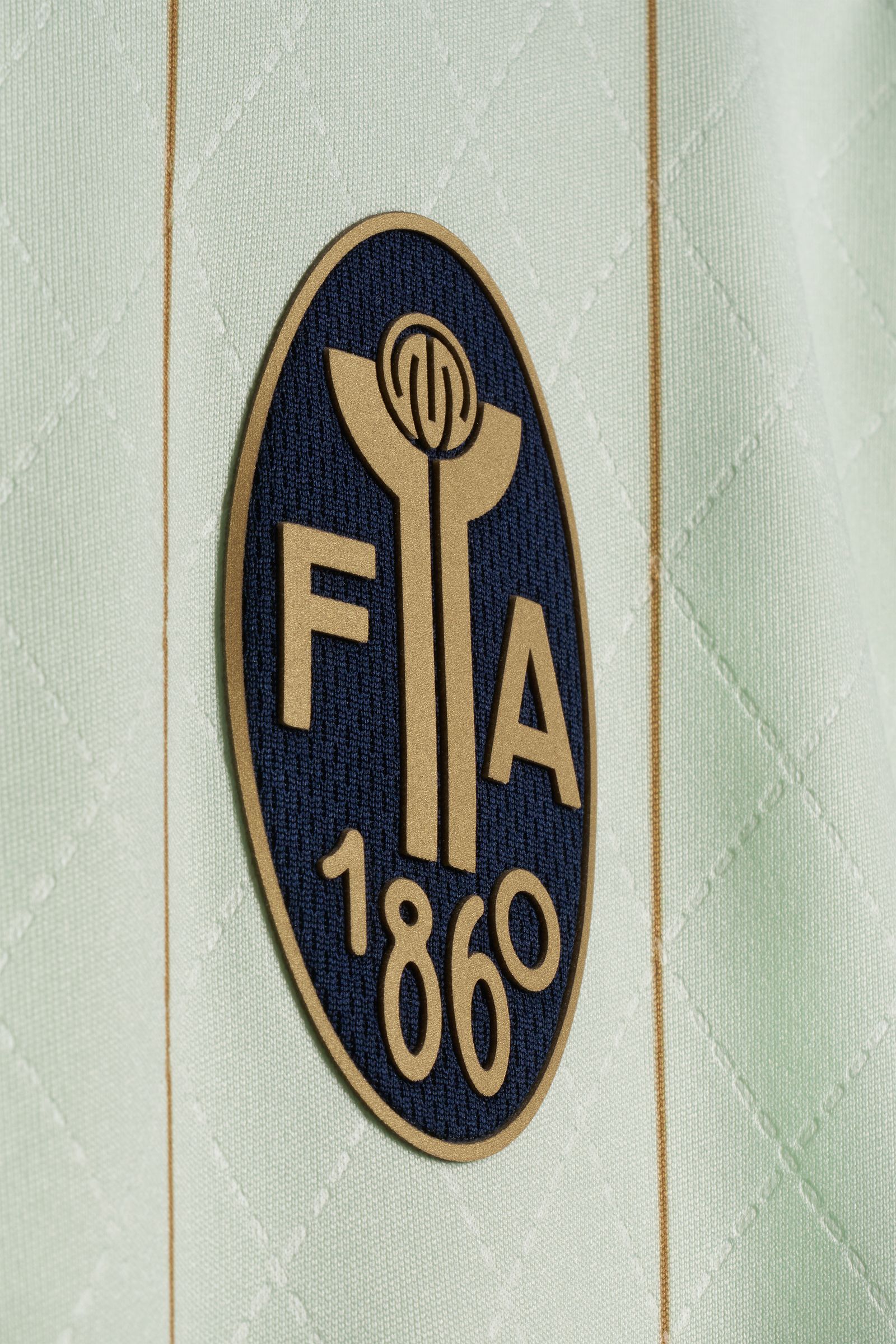 1860 München e Societas lanciano la terza maglia verde menta 2026-2027