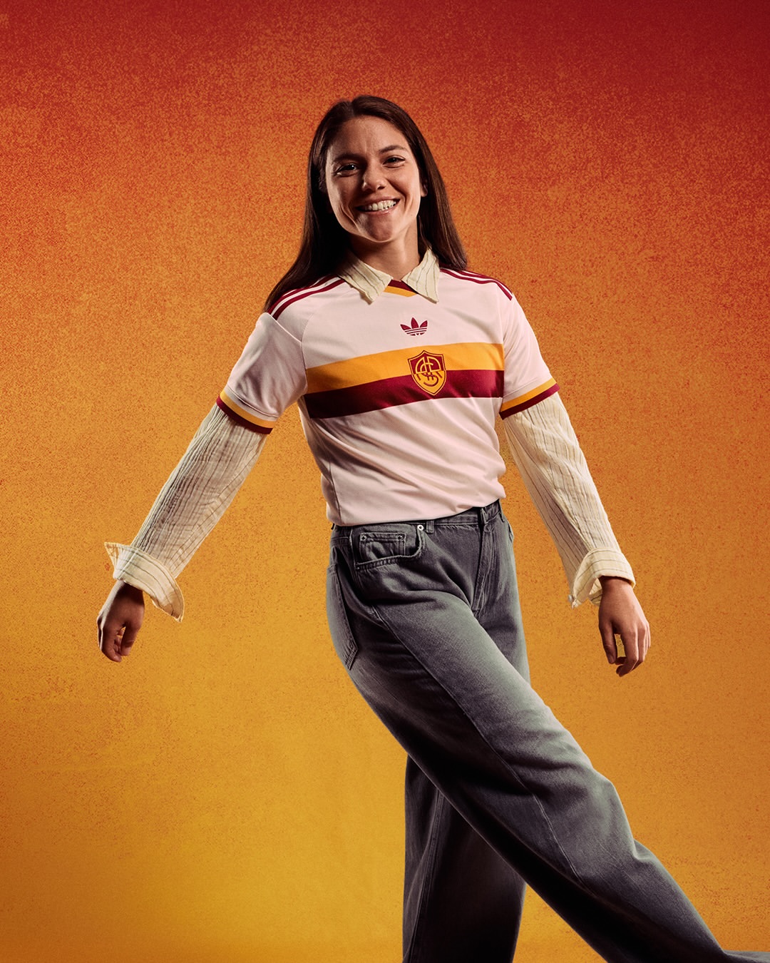 Maglia away dell'AS Roma 2026-2027 ispirata alla maglia away degli anni '40