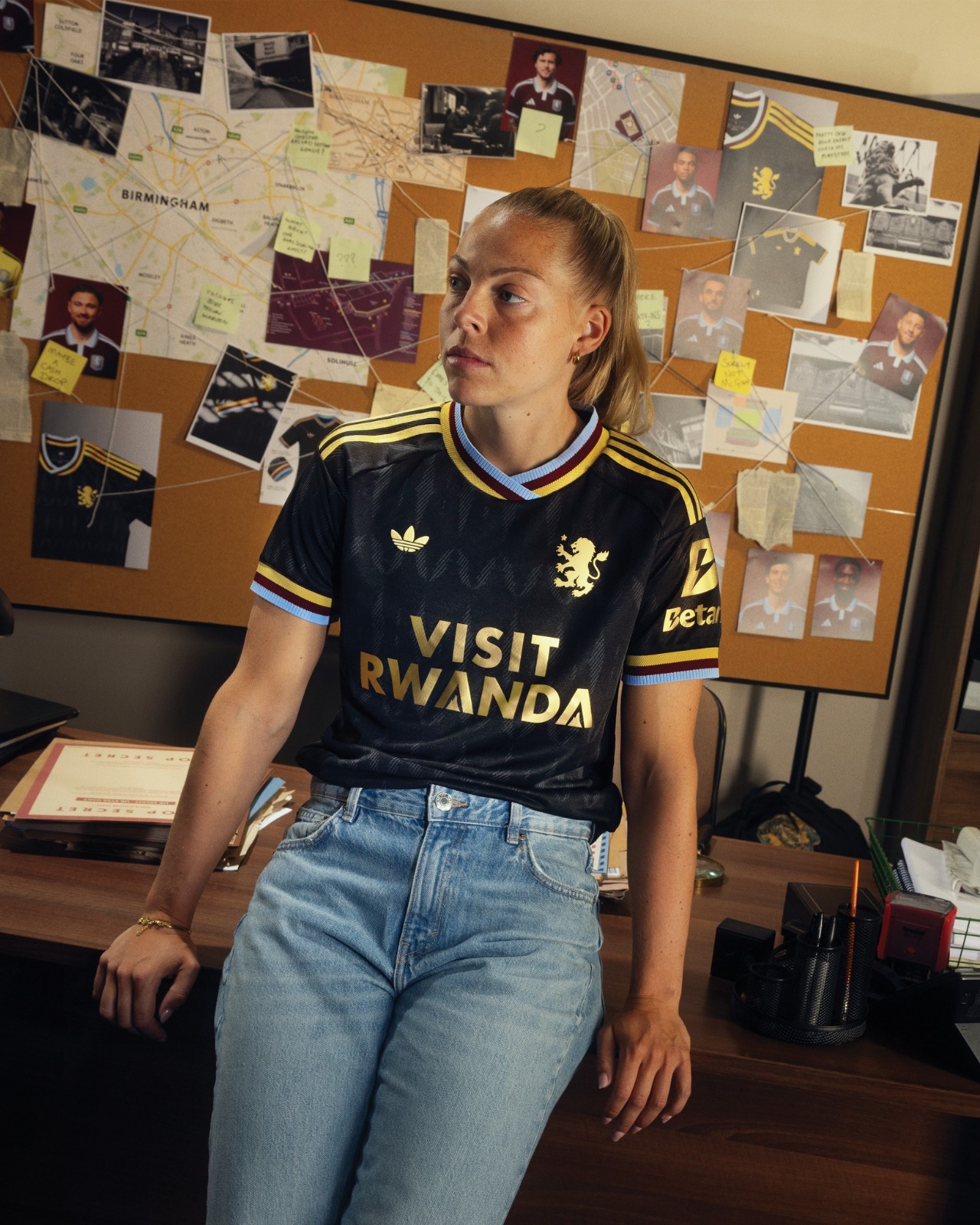 Maglie Aston Villa 2026-2027 in onore di Villa Park e degli anni '60