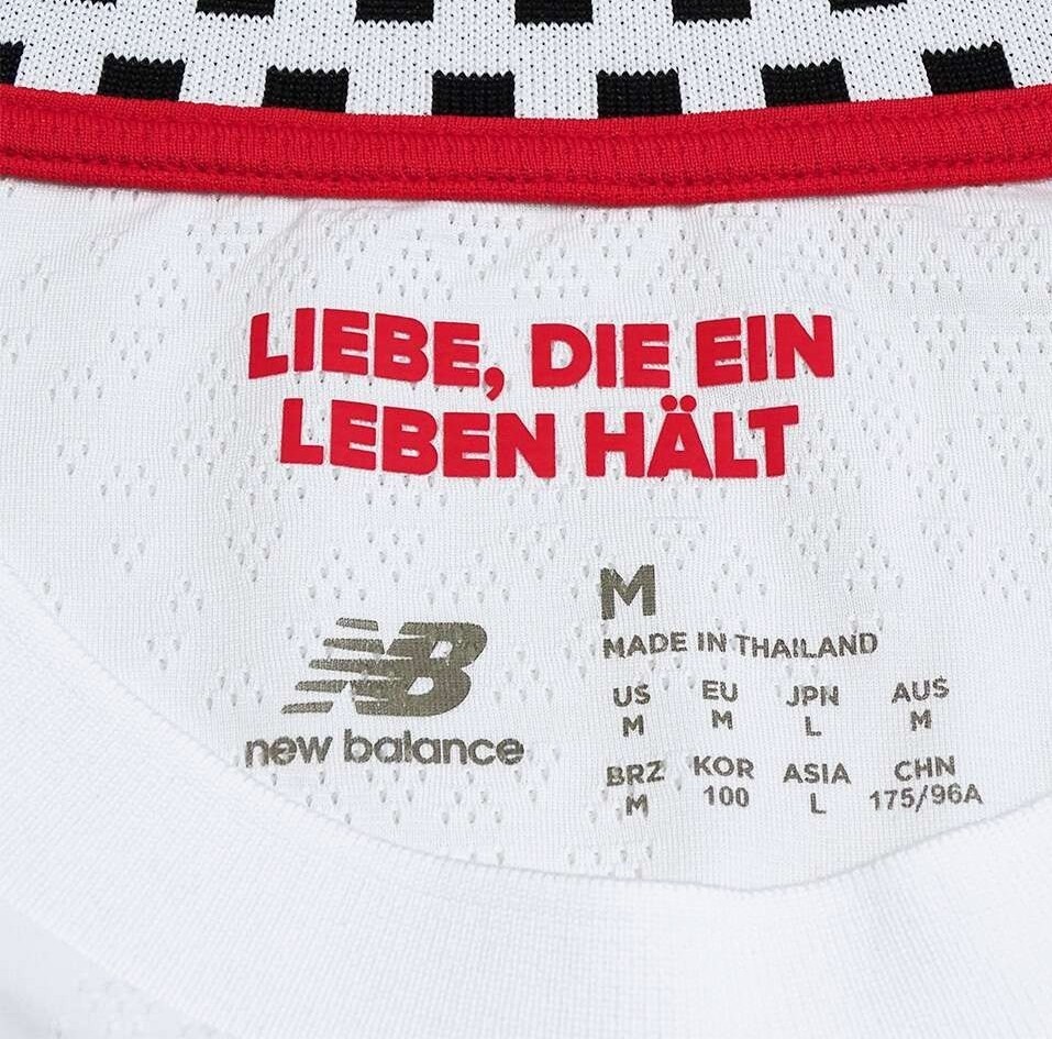 Maglie del Bayer Leverkusen 2026-2027 ispirate alla BayArena e a 'City of Colours'