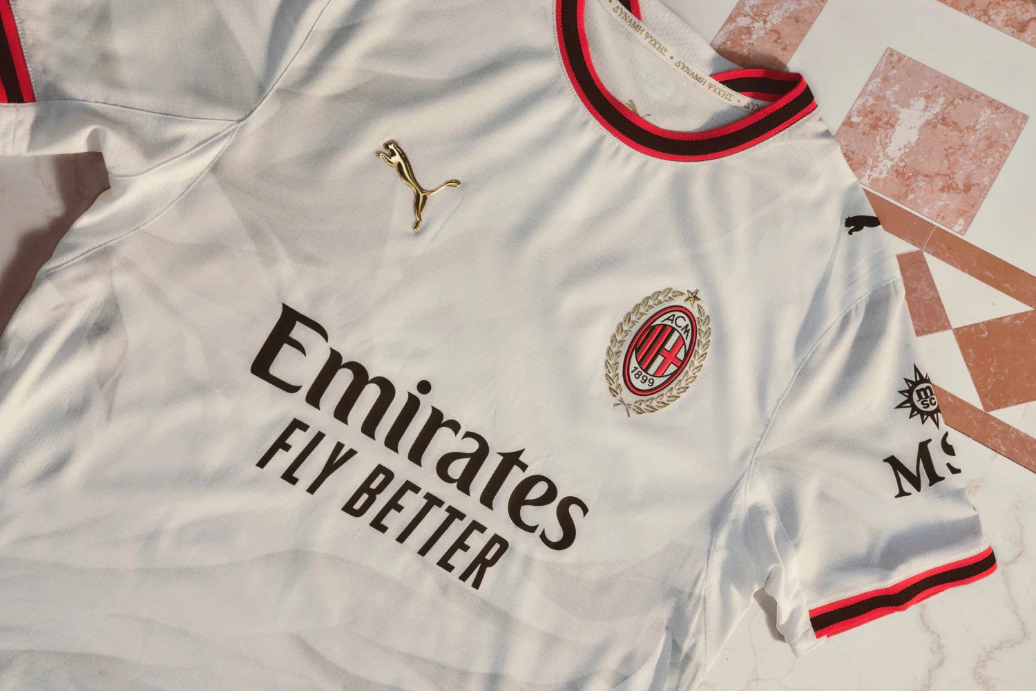La maglia away del Milan 2026-2027 ispirata alla resilienza