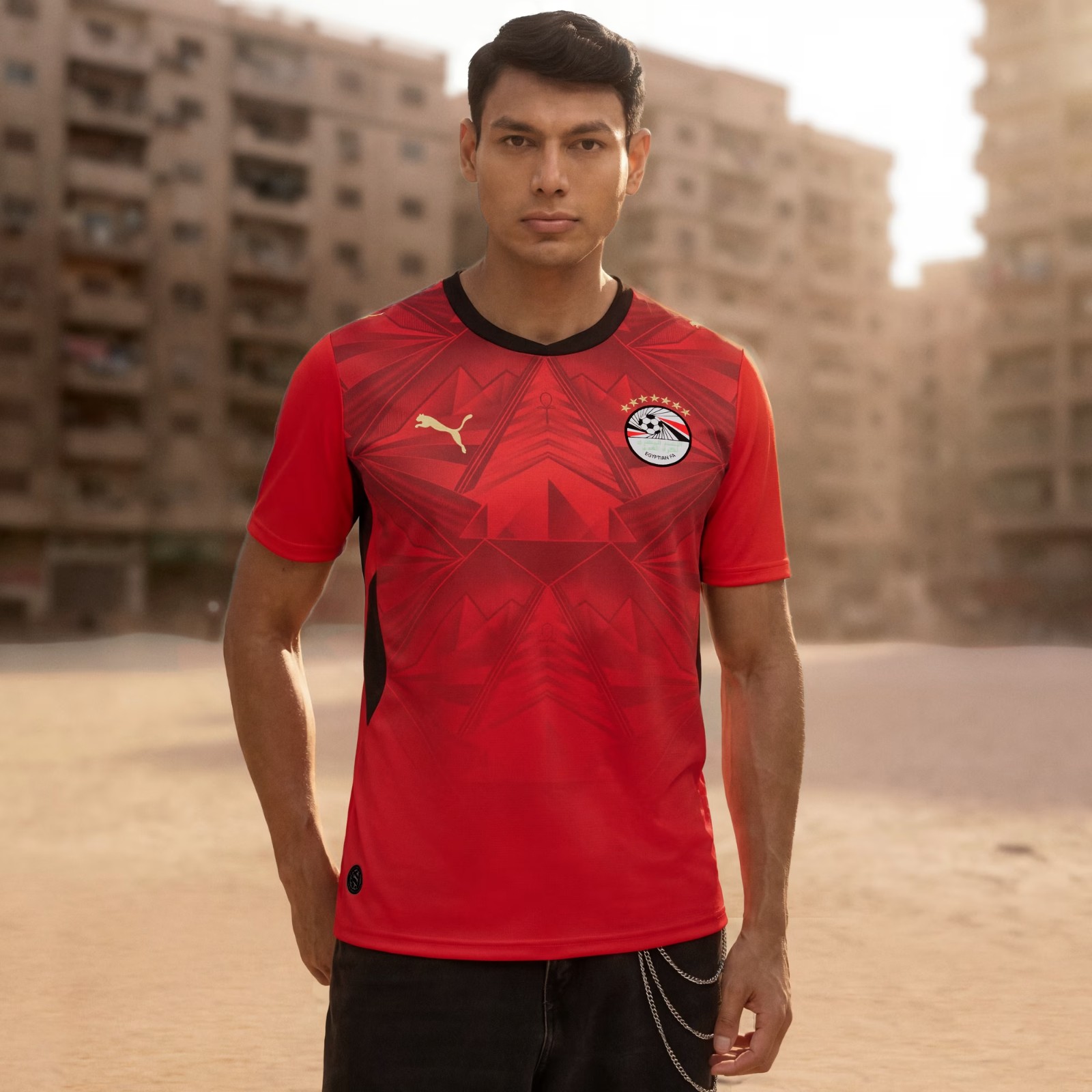 Le maglie dell'Egitto per i Mondiali 2026 ispirate alle piramidi