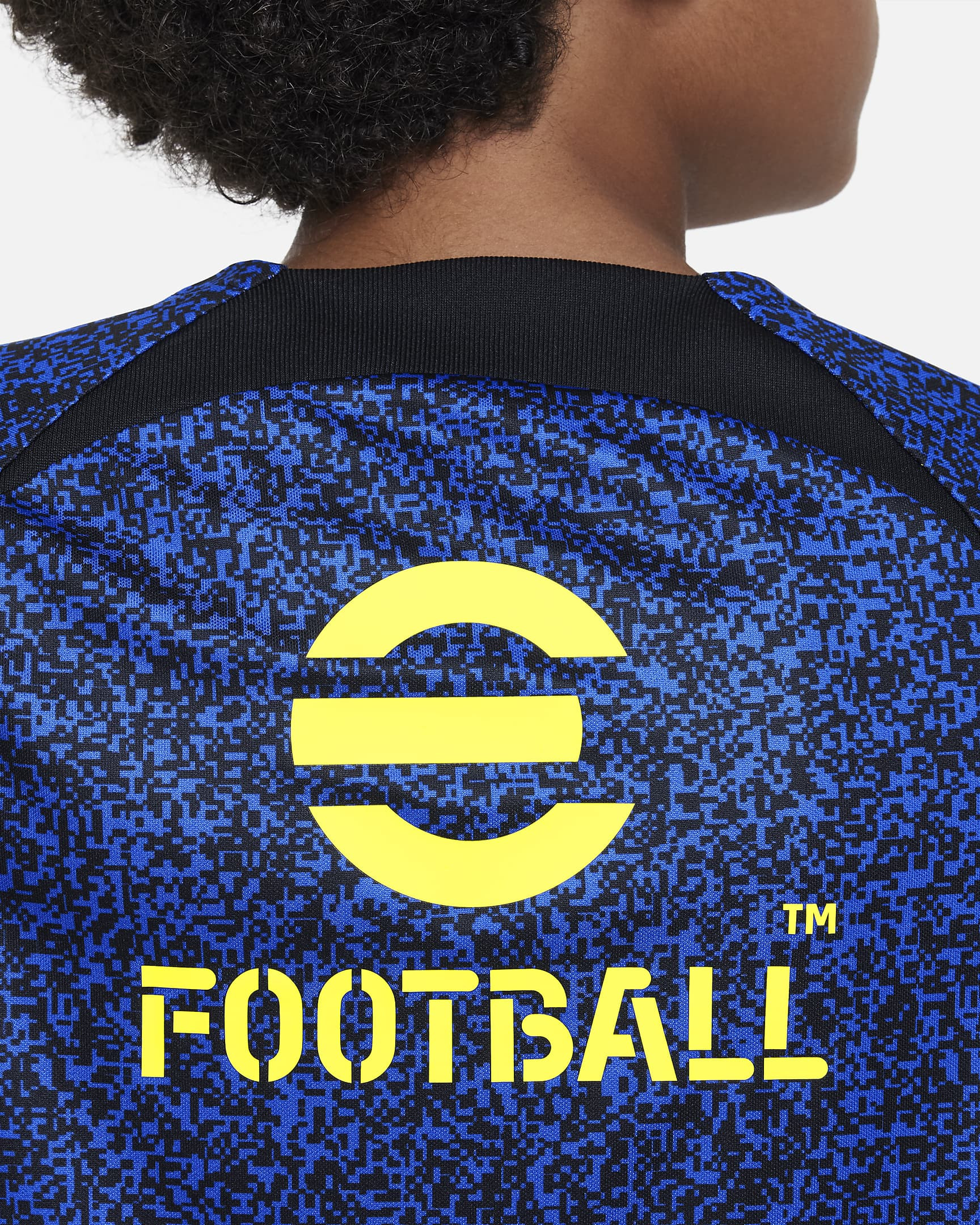 Maglie da allenamento dell'Inter 2023-2024: lo Strike di Nike in azzurro