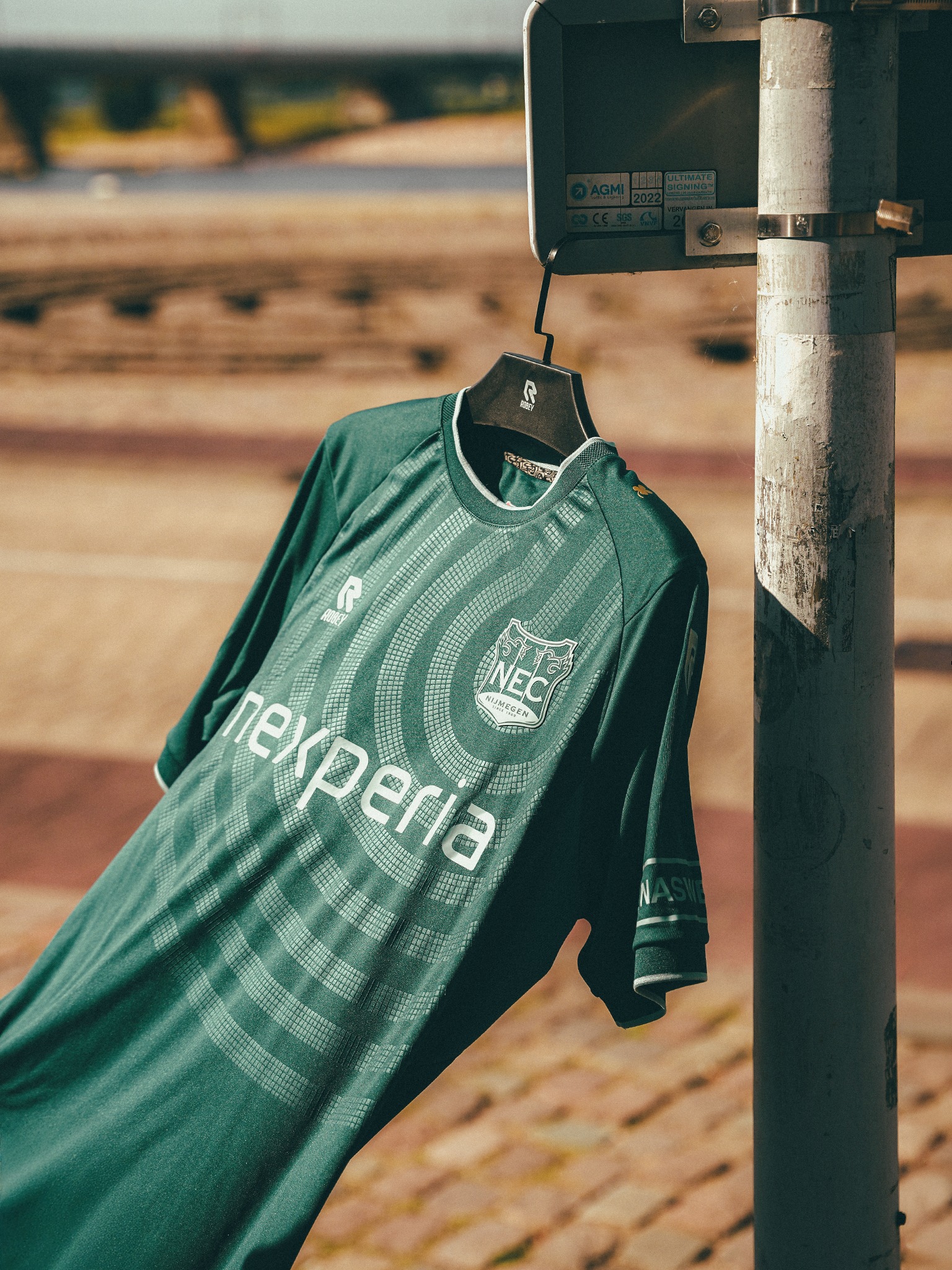 Maglie del N.E.C. Nijmegen 2026-2027 all'insegna dell'arte!