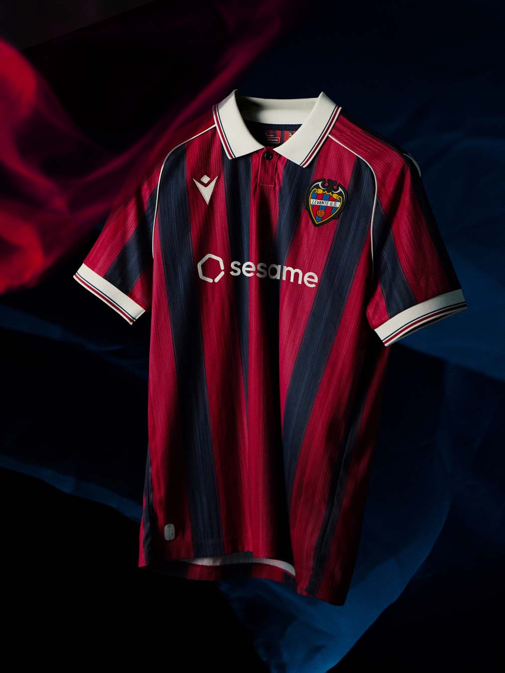 Maglie del Levante 2026-2027: eleganza in blu e bordeaux