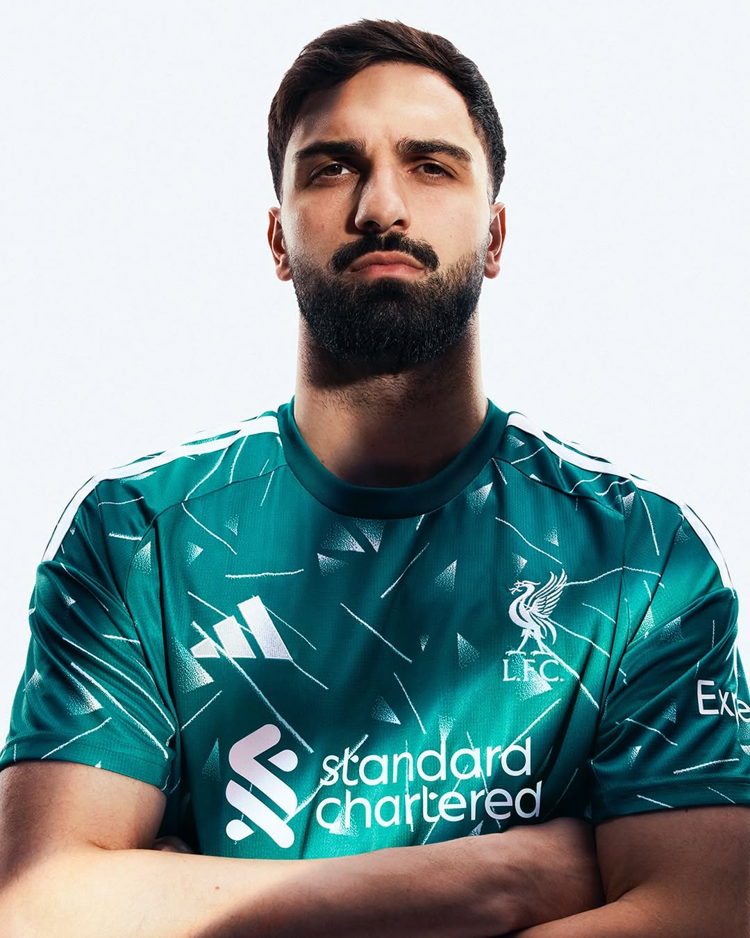Maglia home del Liverpool 2026-2027: il motivo del 1989-1991 torna in campo