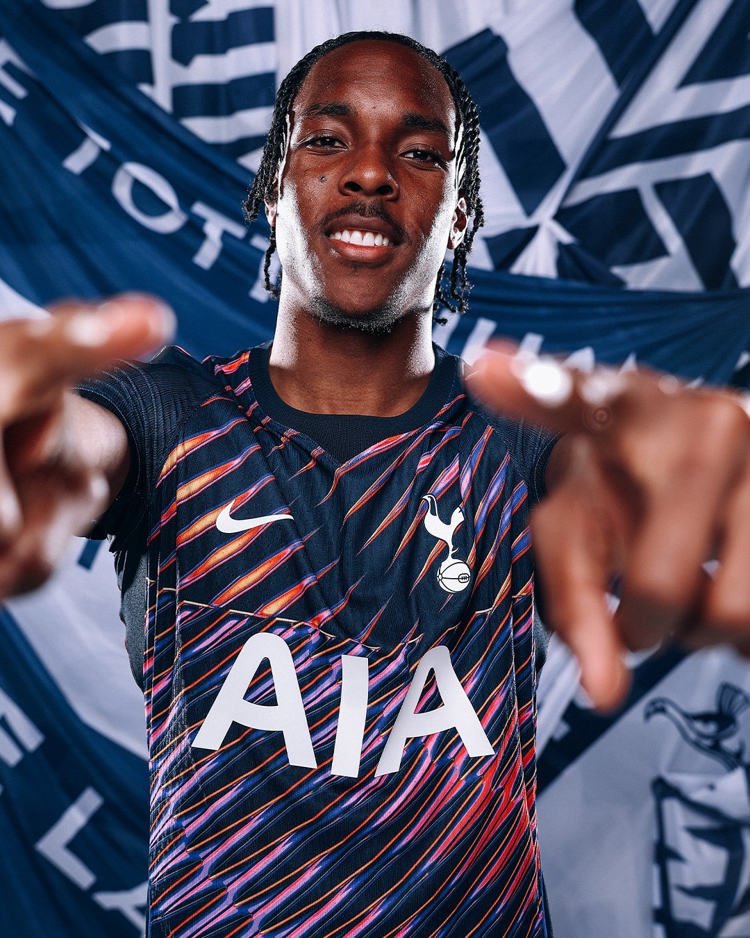 Maglia away del Tottenham Hotspur 2026-2027 ispirata al Nord di Londra