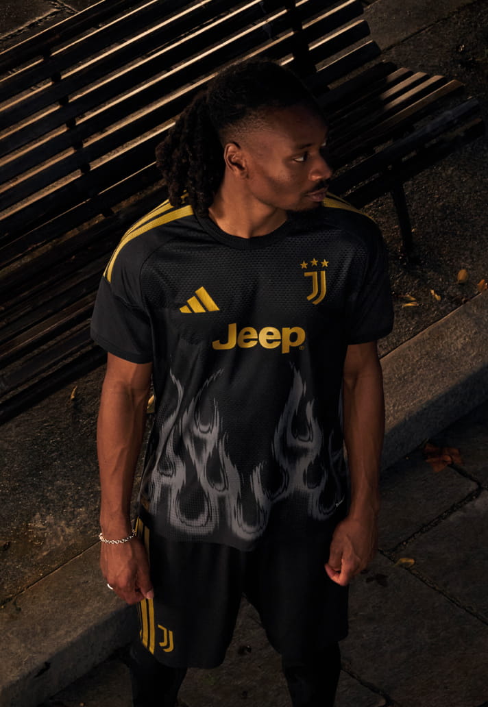 Terza maglia della Juventus 2026-2027, omaggio alla gioventù