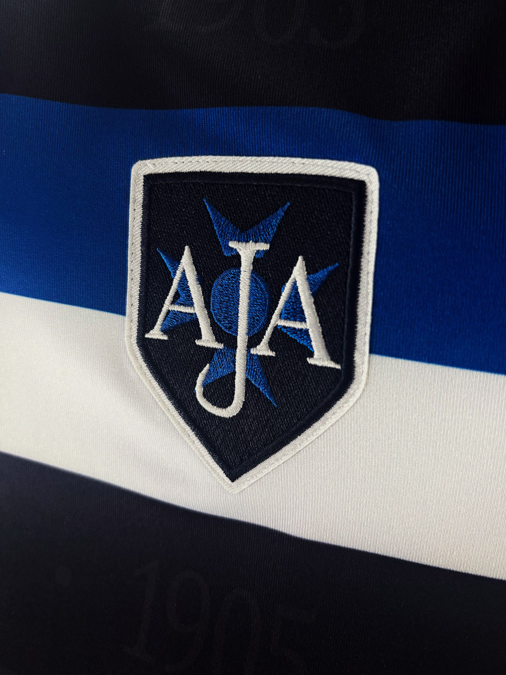 Maglie dell'AJ Auxerre 2026-2027 ispirate alle maglie 1995-1996