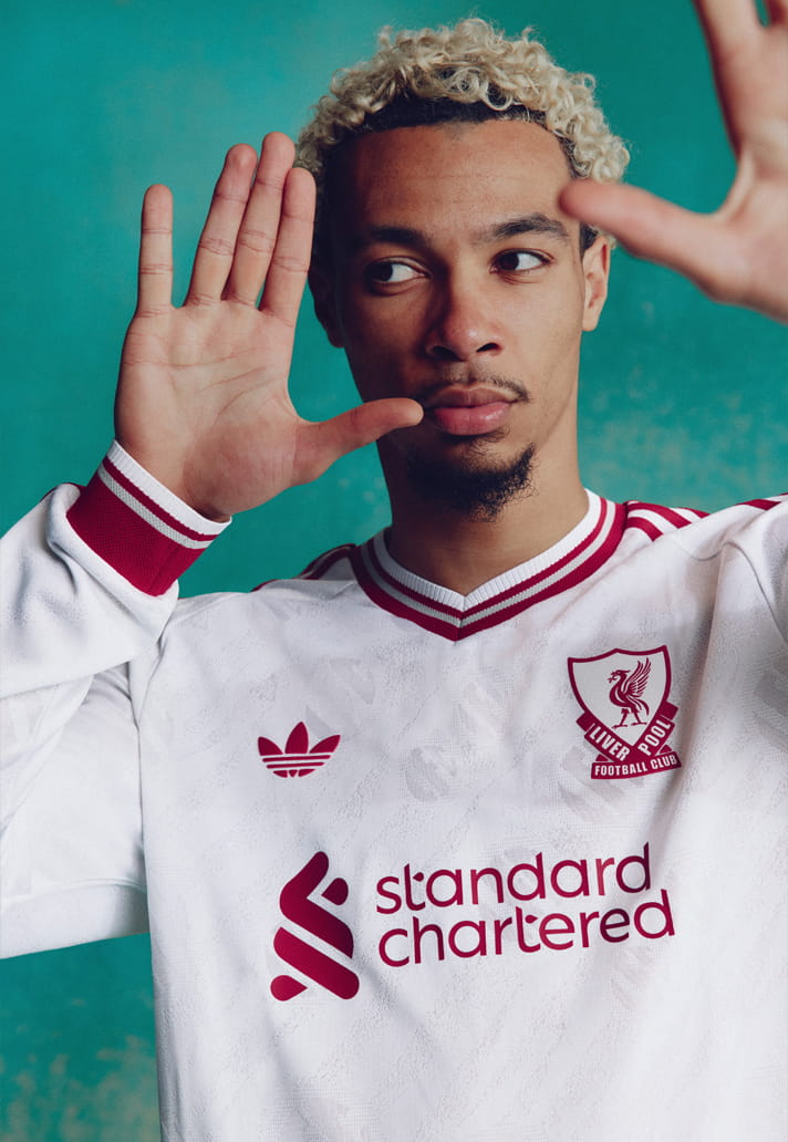 Maglia away del Liverpool 2026-2027 ispirata alla away del 1985-1988