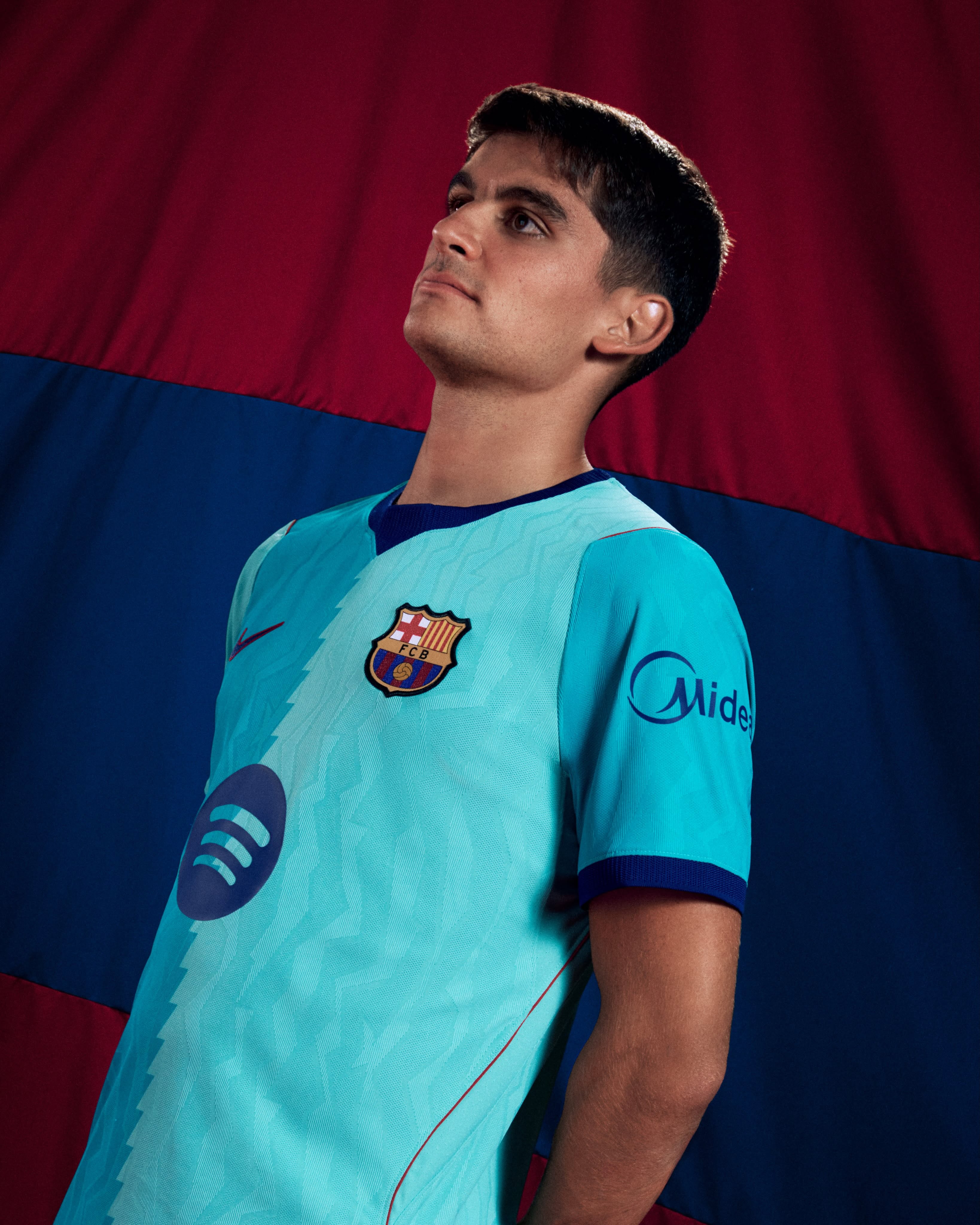 Terza maglia FC Barcellona 2026-2027 turchese con vibe anni '90