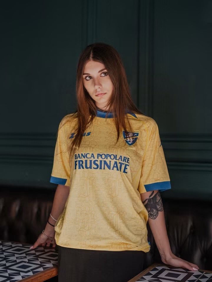 Maglie Frosinone Calcio 2026-2027 firmate Zeus