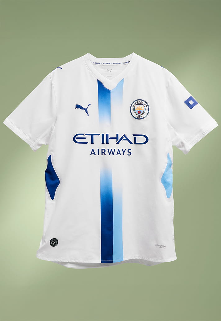 Terza maglia del Manchester City 2026-2027 disegnata con l'AI