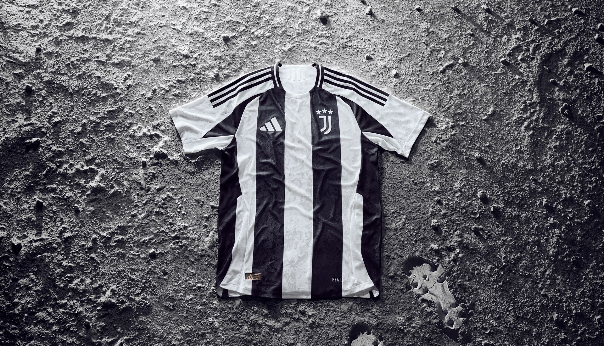 Juventus maglia home 2024-2025