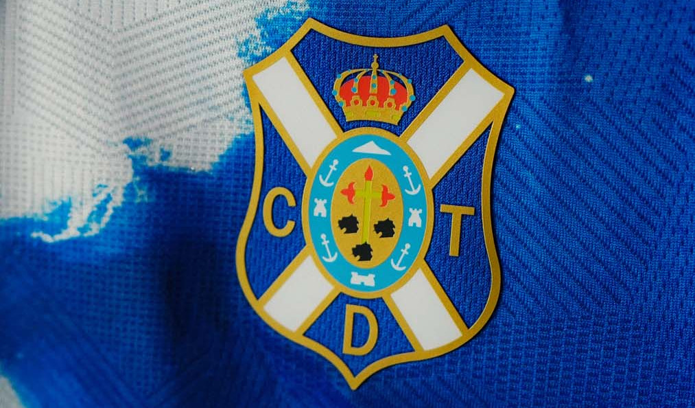 Maglie del CD Tenerife 2026-2027: omaggio all'oceano Atlantico