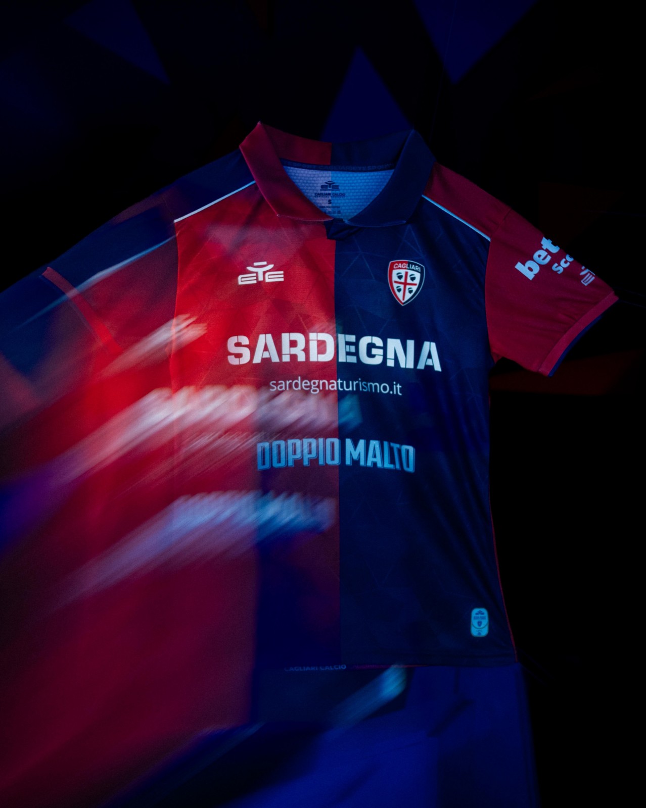Ecco le maglie del Cagliari Calcio 2026-2027